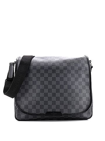 Louis Vuitton Daniel Messenger Bag Damier Graphite MM (view 1)