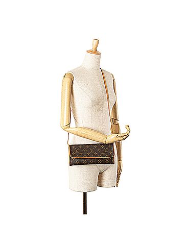 Louis Vuitton Monogram Pochette Twin GM (view 2)