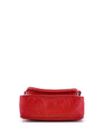 Saint Laurent Niki Chain Flap Bag Matelasse Chevron Leather Medium (view 2)
