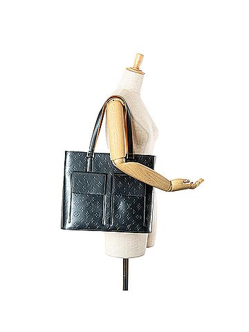 Louis Vuitton Monogram Mat Wilwood (view 2)