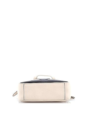 Valentino Garavani Viva Superstar Convertible Zip Tote Leather Small (view 2)