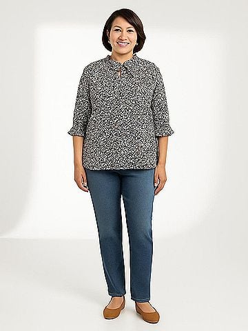 Betsey's Boutique Shop 3/4 Sleeve Button-Down Shirt (view 2)