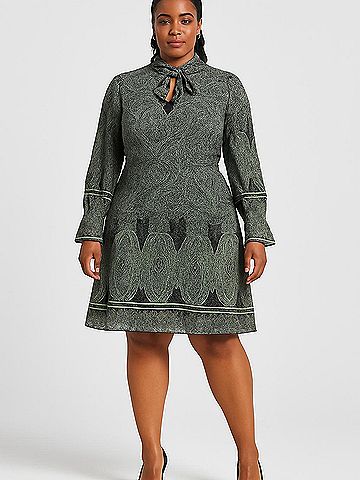 Alice + Olivia Casual Dress (view 2)