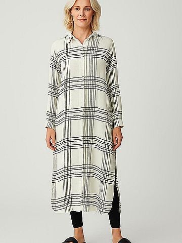 Mud Pie Casual Dress (view 2)