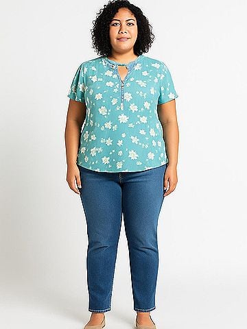 Market and Spruce Short Sleeve Blouse (view 2)