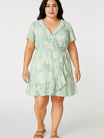 LC Lauren Conrad Casual Dress (view 2)