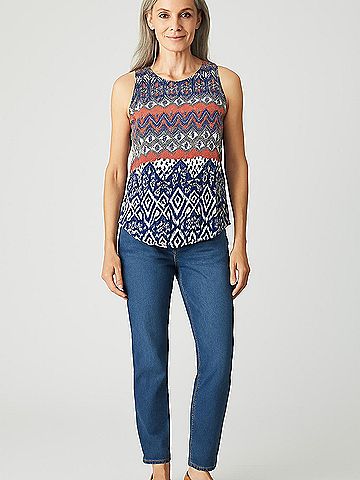 Akira Chicago Red Label Sleeveless Blouse (view 2)