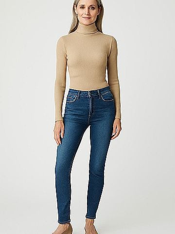 Vrg Grl Long Sleeve Top (view 2)
