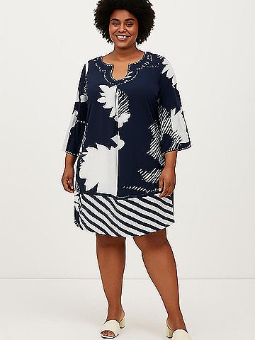 Crown & Ivy Casual Dress (view 2)