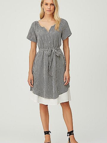 Old Navy Casual Dress (view 2)