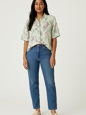 Kimchi Blue Short Sleeve Button-Down Shirt (view 2)