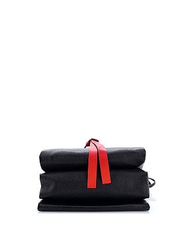 Valentino Garavani VRing Shoulder Bag Leather Medium (view 2)
