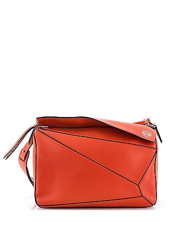 Loewe Puzzle Bag Leather Medium (view 1)