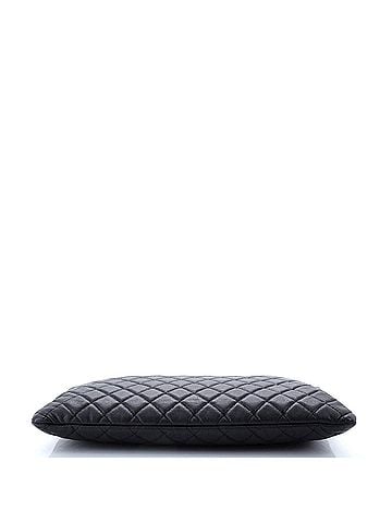 Chanel Boy O Case Clutch Quilted Caviar Large (view 2)