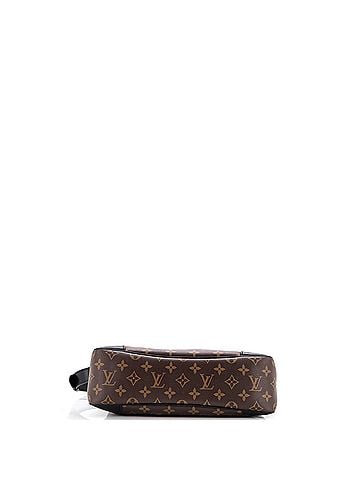 Louis Vuitton Odeon NM Handbag Monogram Canvas MM (view 2)