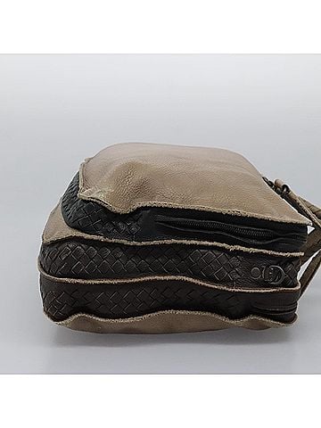 Bottega Veneta Beige Leather Handbag (view 2)