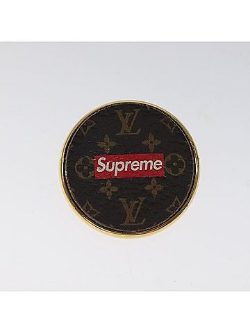 Louis Vuitton Gold Gold Plated Brooch Jewelry (view 1)