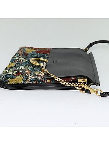 Chloé Faye Black Leather Shoulder Bag (view 2)