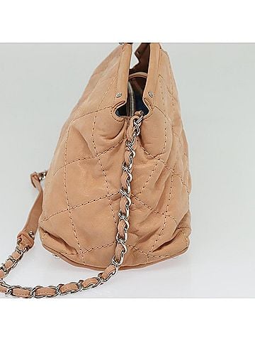 Chanel Cc Pink Leather Handbag (view 2)