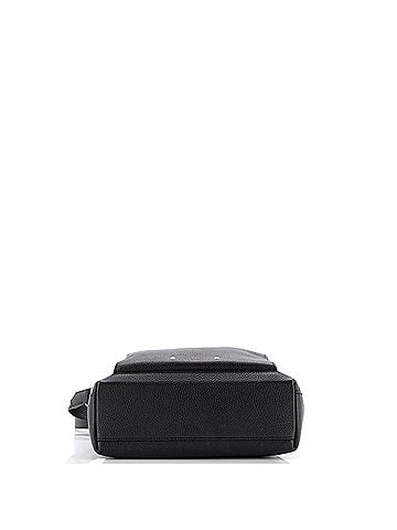Louis Vuitton Armand Messenger Bag Taurillon Leather PM (view 2)