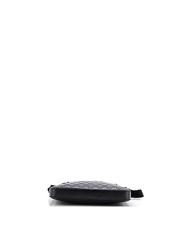 Gucci Signature Zip Messenger Bag Guccissima Leather Medium (view 2)