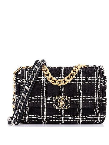 Chanel 19 Flap Bag Quilted Tweed Medium (view 1)