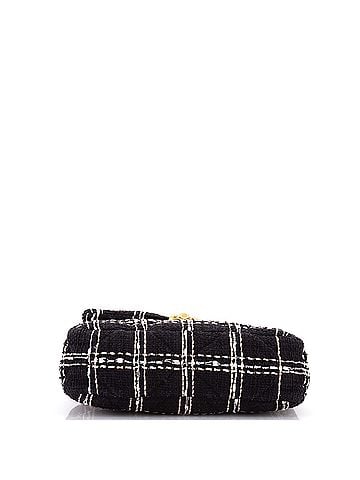 Chanel 19 Flap Bag Quilted Tweed Medium (view 2)