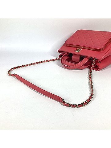Chanel Pink Grained Calfskin Shoulder Bag Tote Bag (view 2)