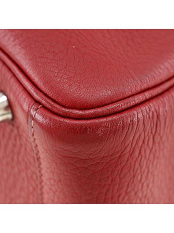 Hermès Lindy Red Color Taurillon Clemence Leather Handbag (view 2)