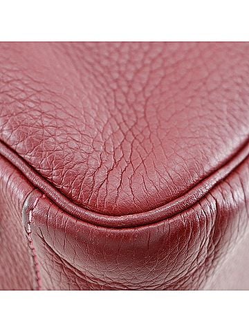 Hermès Lindy Red Color Taurillon Clemence Leather Handbag (view 2)