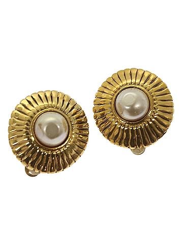 Chanel Gold Metal Earring Jewelry (view 1)