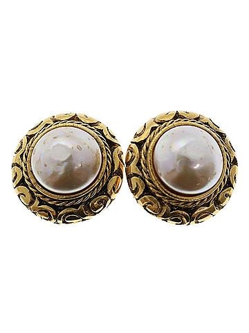 Chanel Gold Metal Earring Jewelry (view 2)