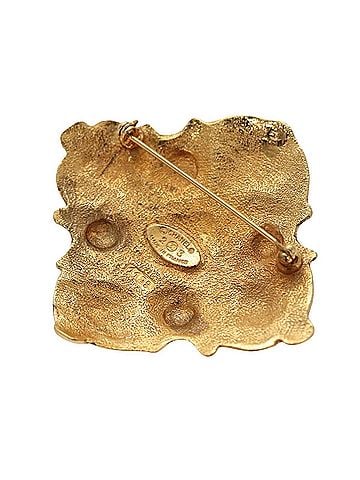 Chanel Gold Metal Brooch Jewelry (view 2)