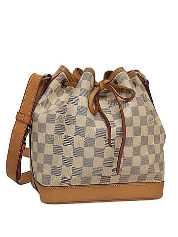 Louis Vuitton Noé White Canvas Shoulder Bag (view 1)