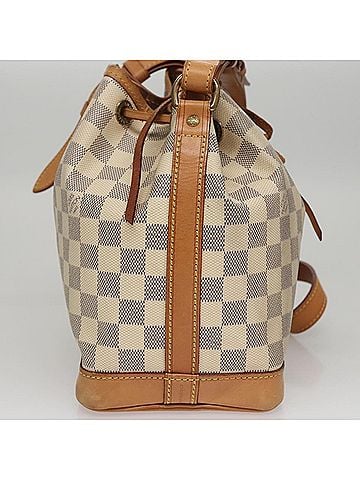 Louis Vuitton Noé White Canvas Shoulder Bag (view 2)
