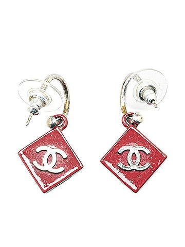 Chanel Bordeaux Gold Gold Plating Stud Earrings (view 2)