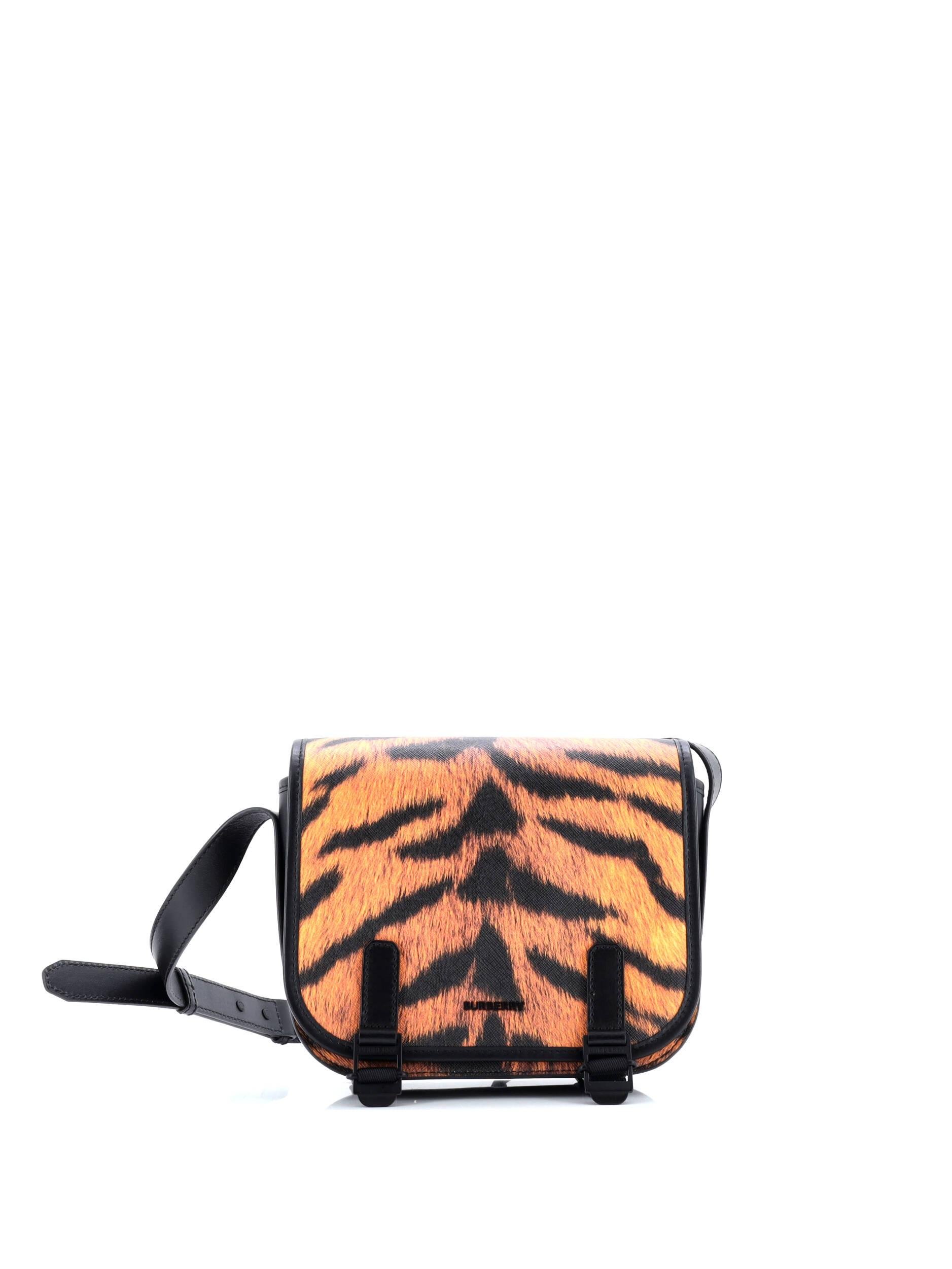【BURBERRY】BIG Sale★Messenger スエードバッグ Burberry Bag for Sale in Seattle, WA - OfferUp
