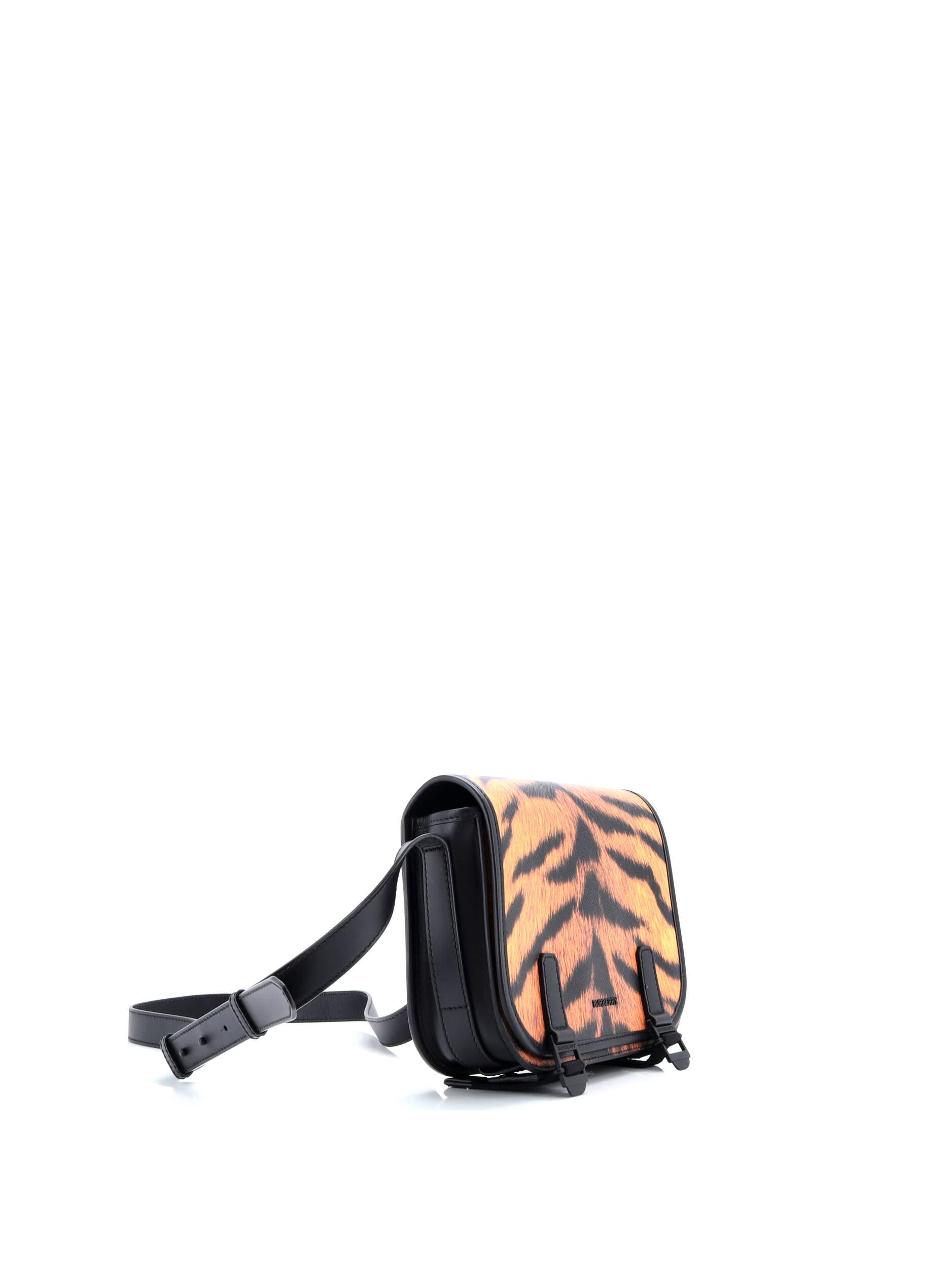Burberry Messenger bags On Sale Up To 90% Off Retail | ThredUp