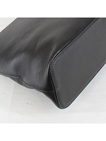 Burberry Black Leather Shoulder Bag (view 2)