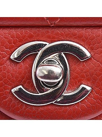 Chanel Matelasse Red Color Grained Calfskin Shoulder Bag (view 2)