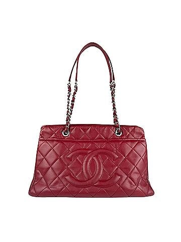 Chanel Red Color Grained Calfskin Shoulder Bag (view 1)