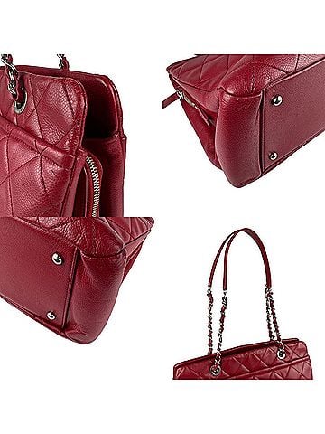 Chanel Red Color Grained Calfskin Shoulder Bag (view 2)