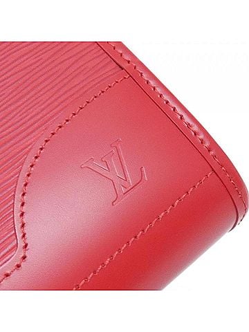 Louis Vuitton Rouge Leather Shoulder Bag (view 2)