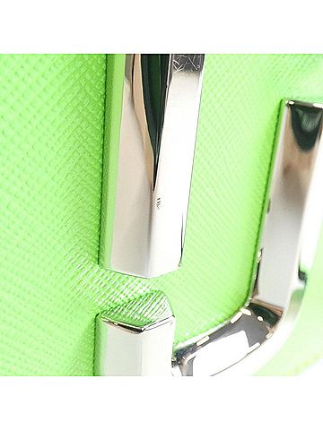 Jacobs by Marc Jacobs Green Leather Shoulder Bag (view 2)