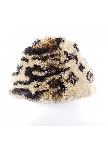 Louis Vuitton Brown Fur Shawl (view 2)