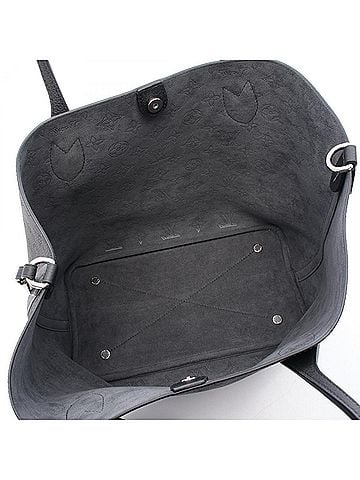 Louis Vuitton Black Mahina Leather Handbag (view 2)