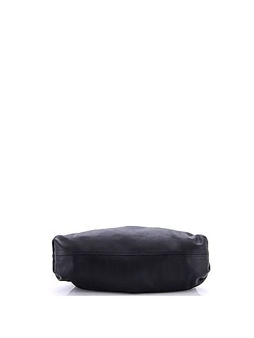 Bottega Veneta The Pouch Leather Teen (view 2)