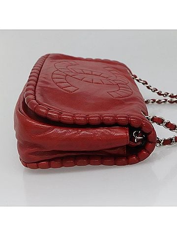 Chanel Logo Cc Red Leather Shoulder Bag (view 2)