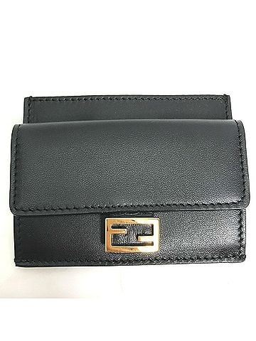 Fendi FENDI 8M0423 Baguette Card Holder/Coin Purse/Wallet in Black Leather for Women (view 1)