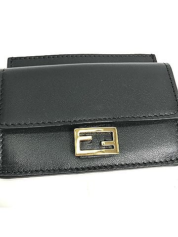 Fendi FENDI 8M0423 Baguette Card Holder/Coin Purse/Wallet in Black Leather for Women (view 2)